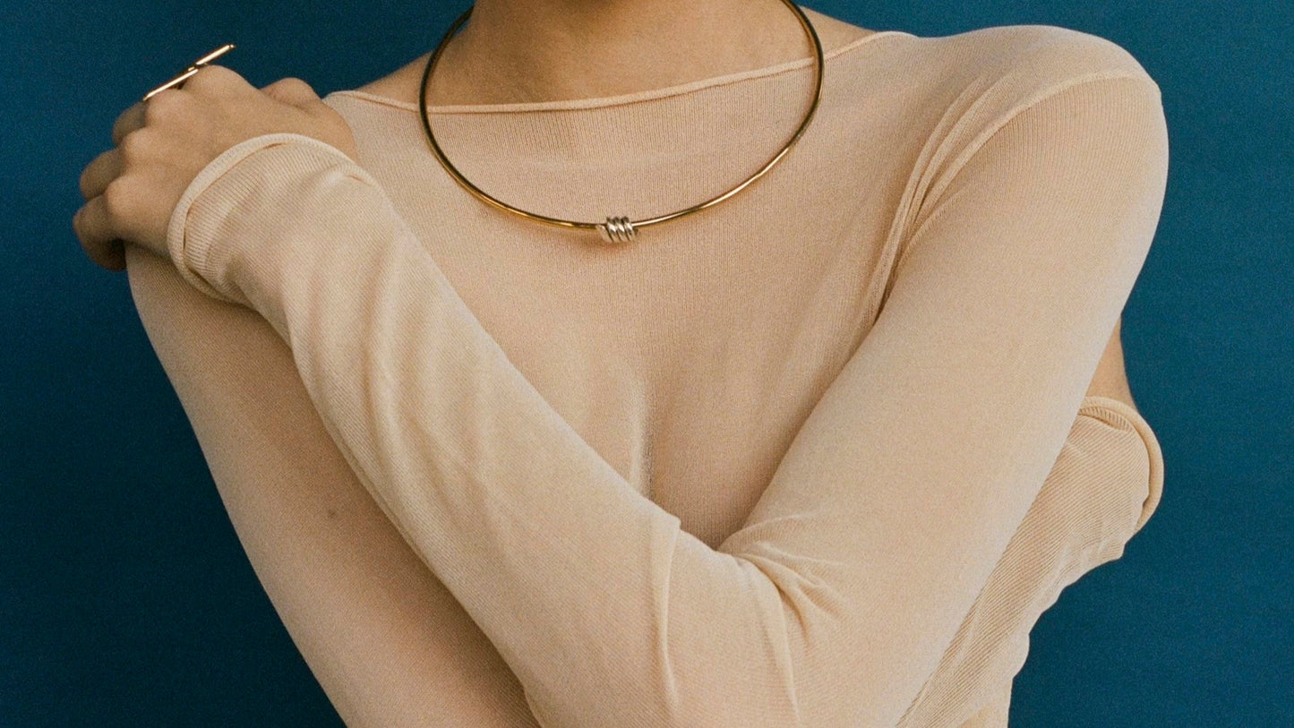 Iconic Barbed Choker in Gold